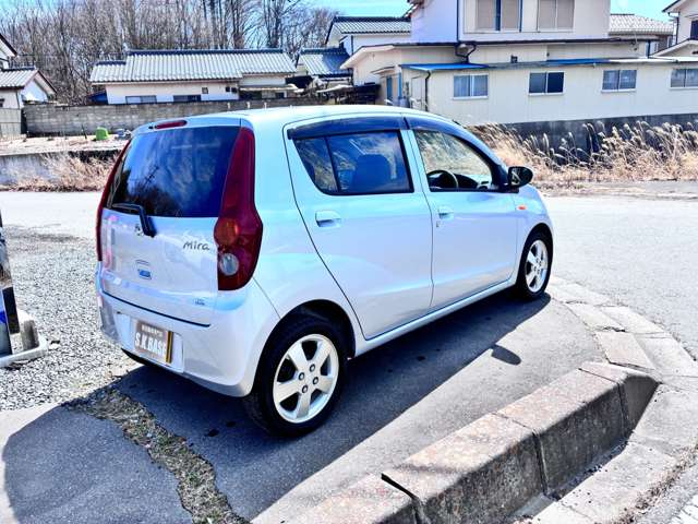 2009 Daihatsu Mira – thumbnail 4