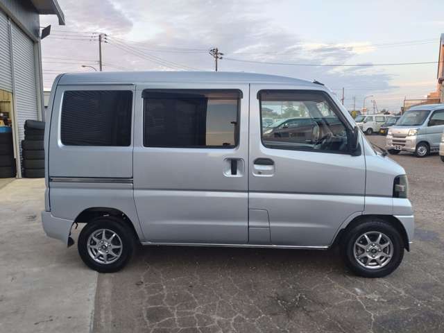 2010 Nissan Clipper – thumbnail 4