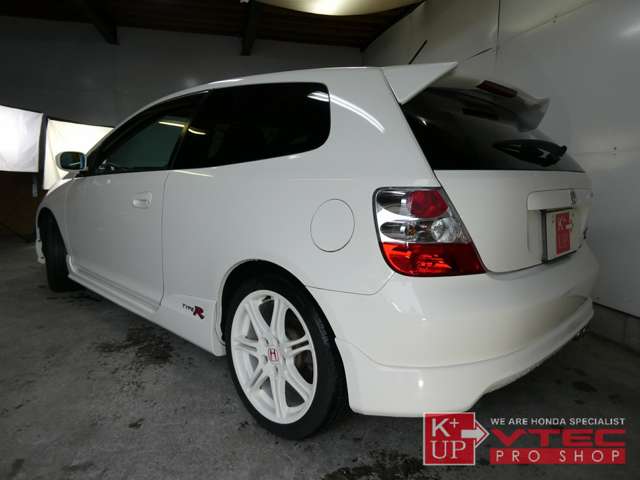 2004 Honda Civic Type R – thumbnail 4