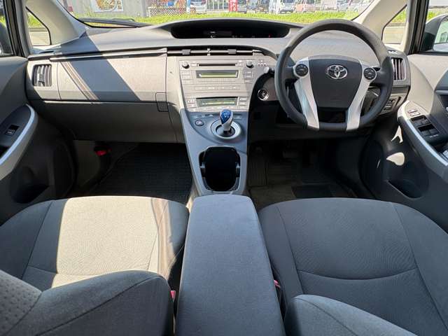 2010 Toyota Prius – thumbnail 3