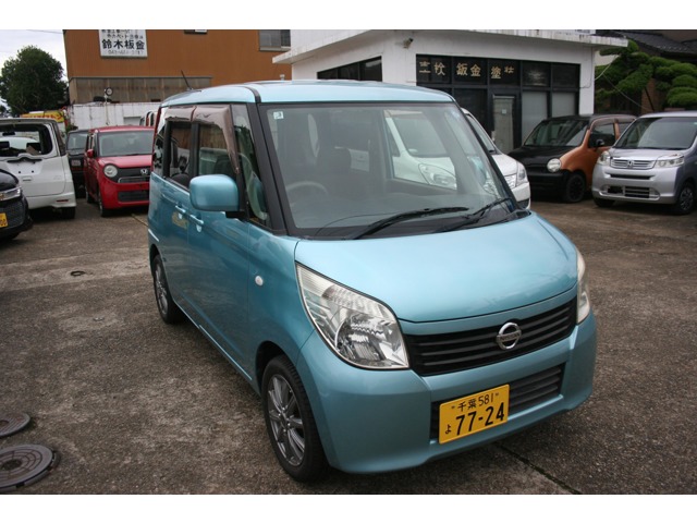 2010 Nissan Roox