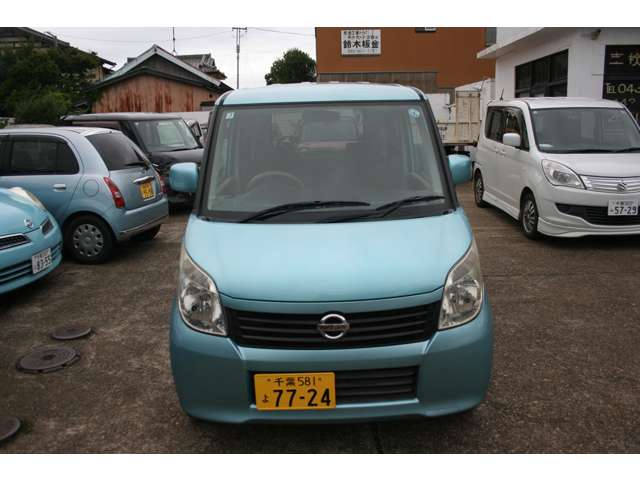2010 Nissan Roox – thumbnail 2