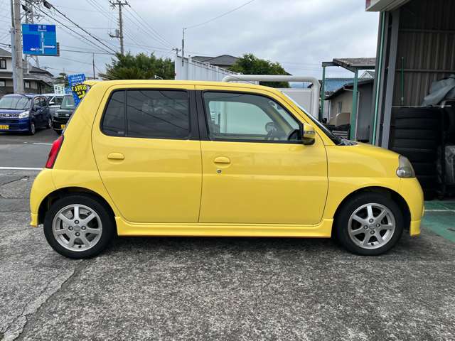 2010 Daihatsu Esse – thumbnail 4