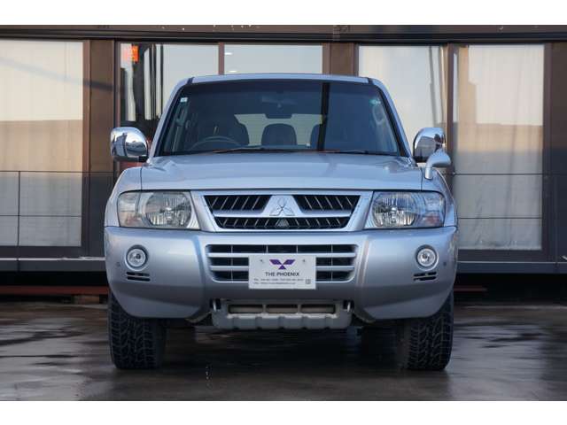 2005 Mitsubishi Pajero – thumbnail 2