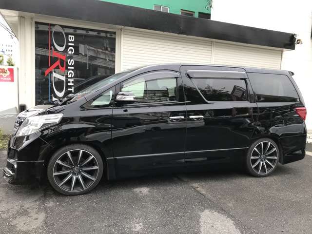 2008 Toyota Alphard – thumbnail 3