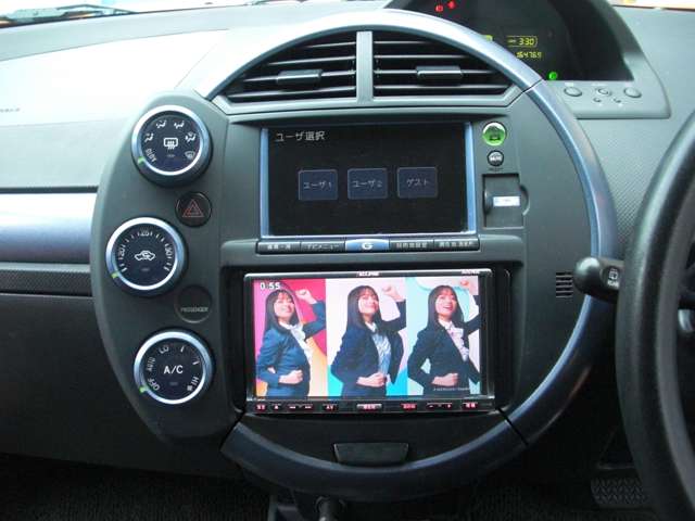 2005 Toyota WiLL – thumbnail 3