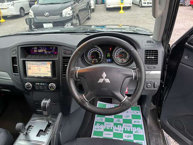 2007 Mitsubishi Pajero – thumbnail 3