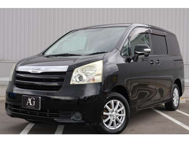 2007 Toyota Noah – thumbnail 3