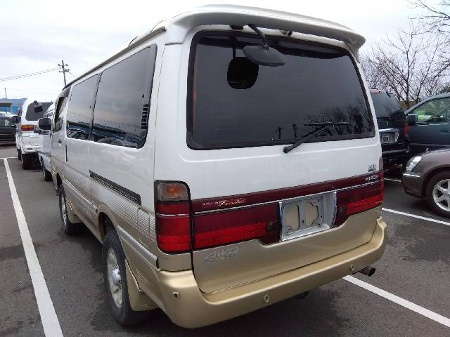 1994 Toyota Hiace – thumbnail 2