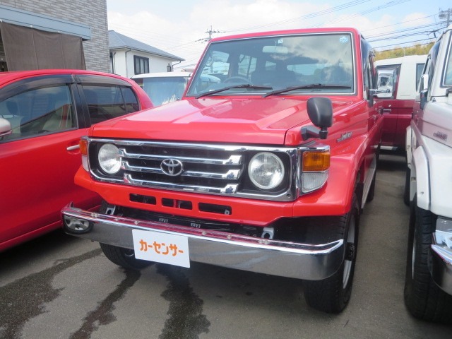 2003 Toyota Land Cruiser 70
