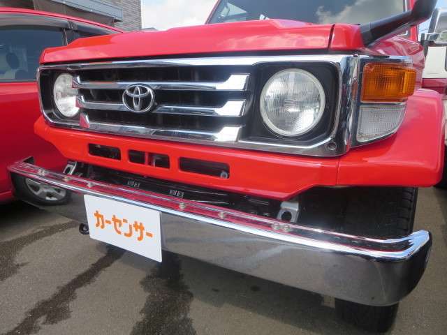 2003 Toyota Land Cruiser 70 – thumbnail 3