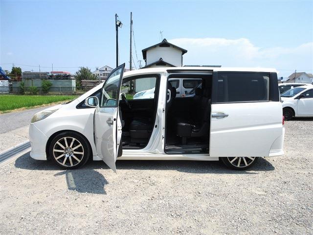 2005 Honda Stepwgn – thumbnail 4