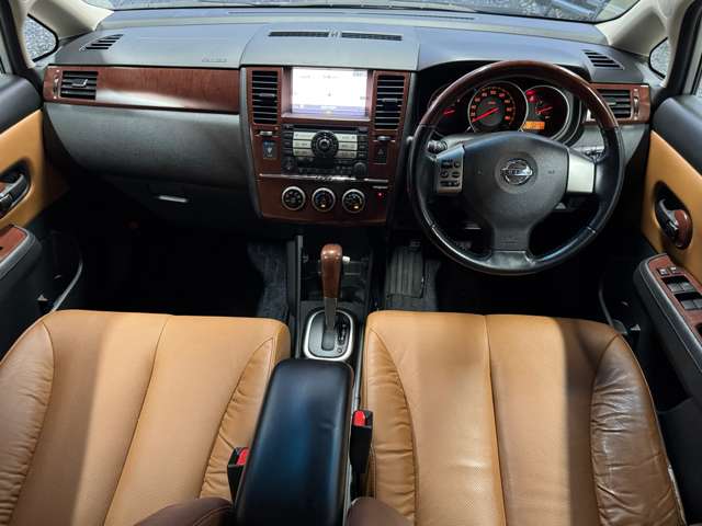 2006 Nissan Tiida – thumbnail 2