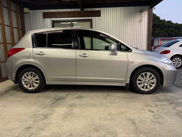 2006 Nissan Tiida – thumbnail 4