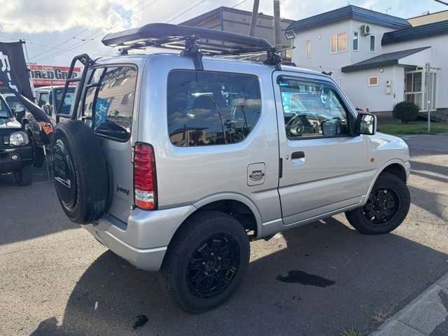 2010 Suzuki Jimny – thumbnail 3
