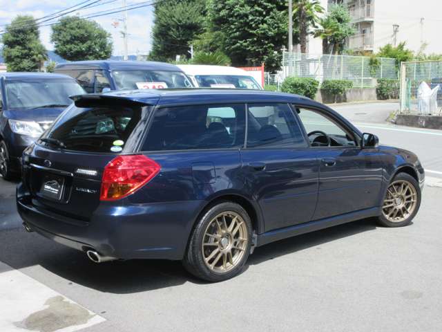 2005 Subaru Legacy Touring Wagon – thumbnail 2