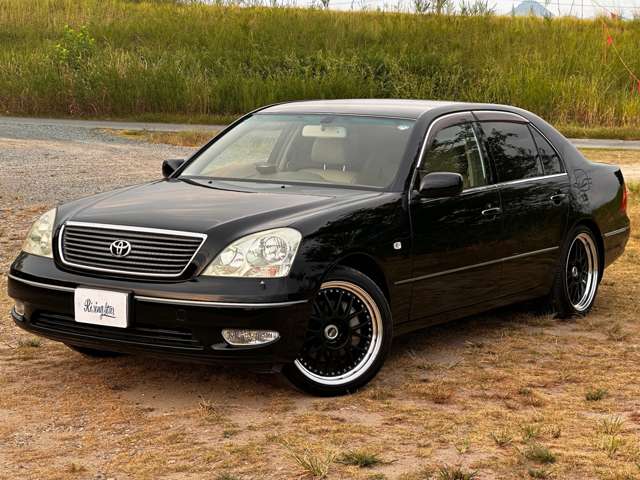 2002 Toyota Celsior – thumbnail 2