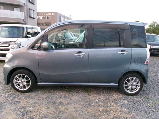 2010 Daihatsu Tanto Exe – thumbnail 4