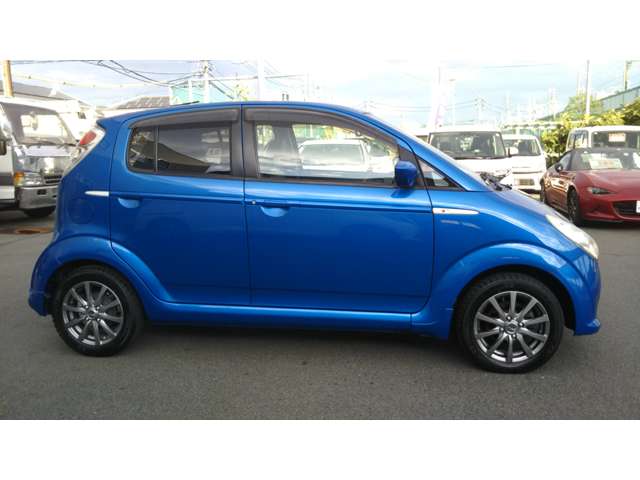 2009 Subaru R2 – thumbnail 3