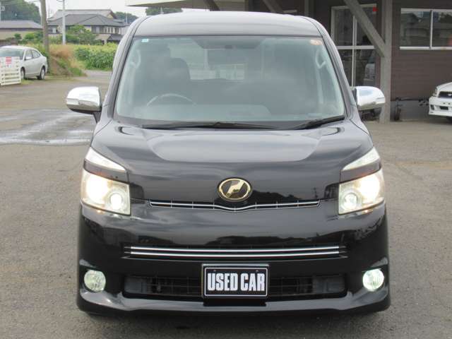 2008 Toyota Voxy – thumbnail 4