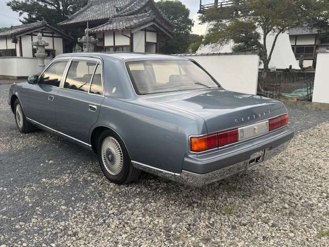 1997 Toyota Century – thumbnail 4