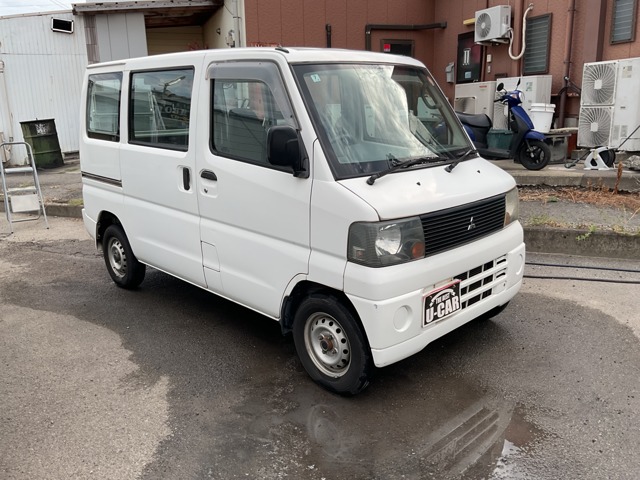 2005 Mitsubishi Minicab Van