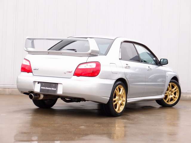 2004 Subaru Impreza STI – thumbnail 2