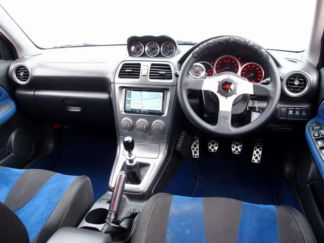 2004 Subaru Impreza STI – thumbnail 3