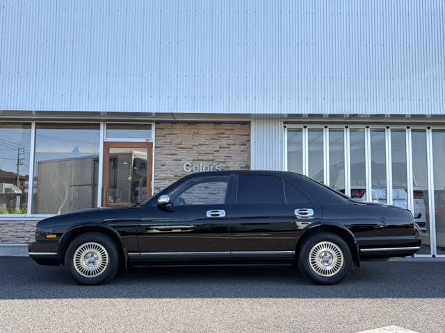 1991 Nissan Cima – thumbnail 3