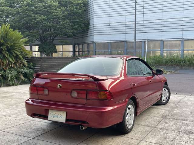 1999 Honda Integra Sedan – thumbnail 2