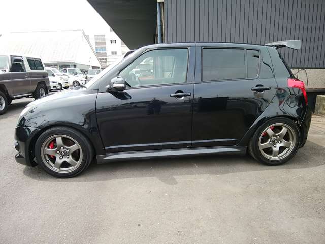 2008 Suzuki Swift – thumbnail 3