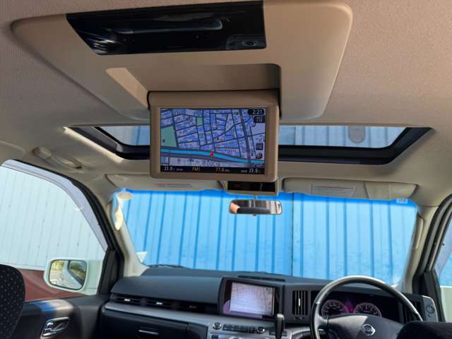 2008 Nissan Elgrand – thumbnail 4
