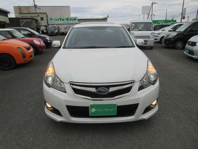 2010 Subaru Legacy B4 – thumbnail 2