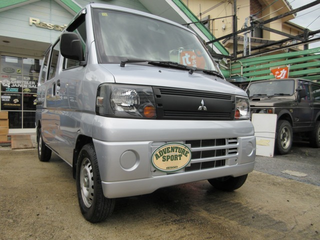 2009 Mitsubishi Minicab Van