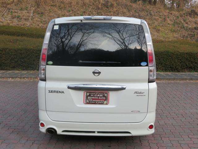 2009 Nissan Serena – thumbnail 3