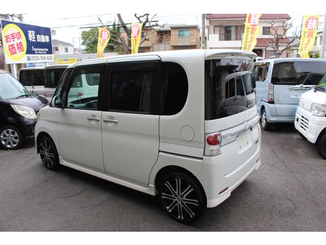 2009 Daihatsu Tanto – thumbnail 2