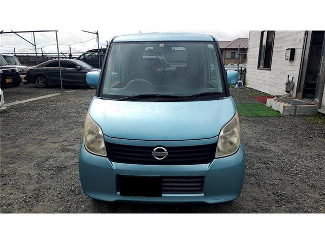 2010 Nissan Roox – thumbnail 2