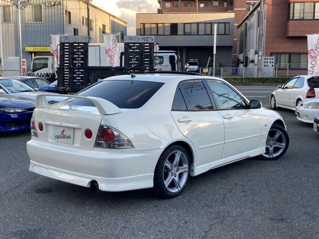 2000 Toyota Altezza – thumbnail 3