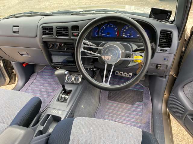 2003 Toyota Hilux – thumbnail 2