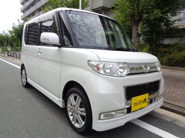 2010 Daihatsu Tanto