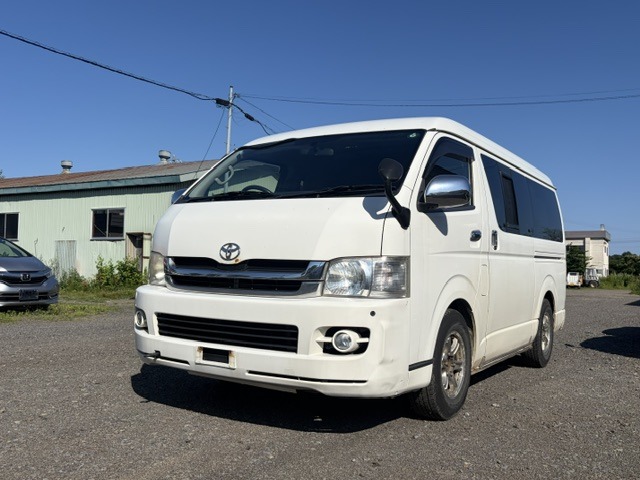 2008 Toyota Hiace
