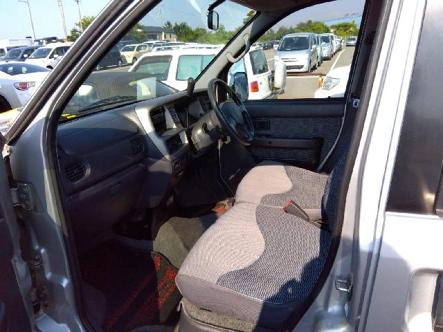 1999 Daihatsu Atrai – thumbnail 3