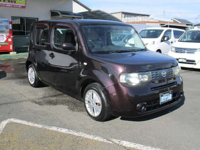 2010 Nissan Cube – thumbnail 2