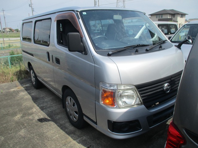 2008 Nissan Caravan