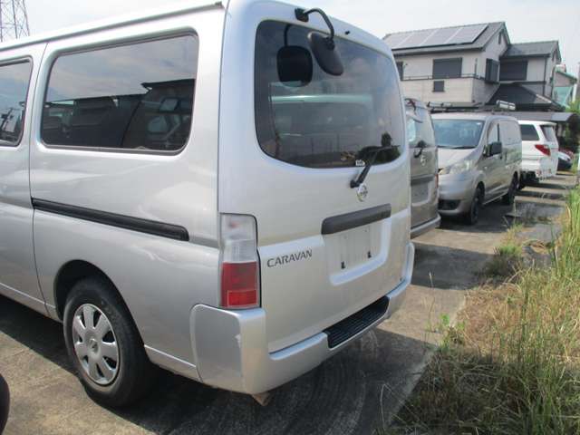 2008 Nissan Caravan – thumbnail 3
