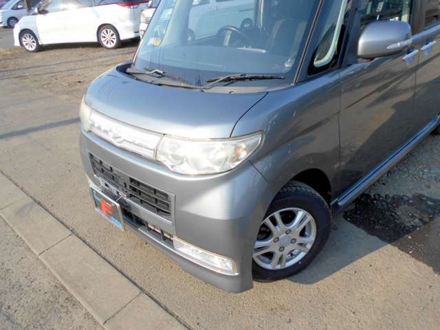 2009 Daihatsu Tanto – thumbnail 2
