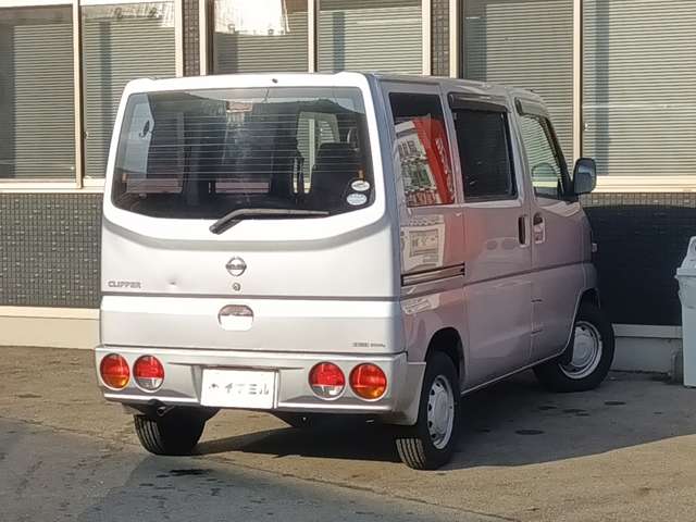 2010 Nissan Clipper – thumbnail 4