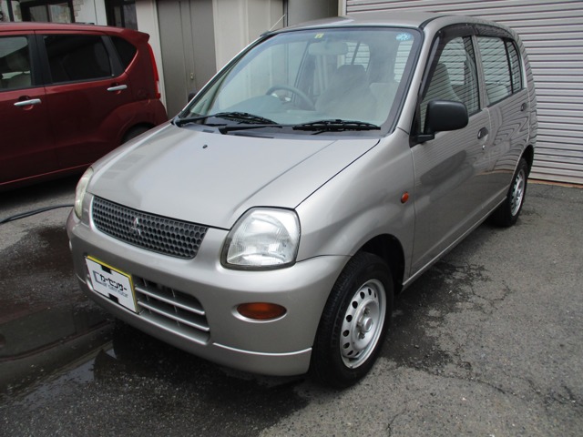 2005 Mitsubishi Minica