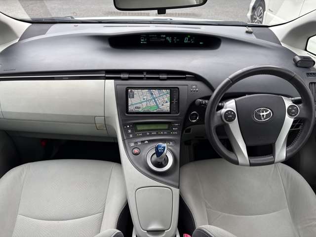 2010 Toyota Prius – thumbnail 4