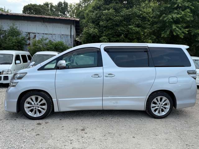 2009 Toyota Vellfire – thumbnail 4